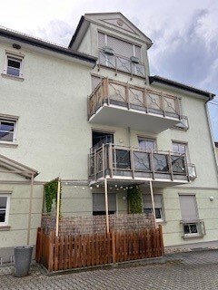 Top 2-Zimmer-Whg. im 1.OG-Whg. in Niederselters!