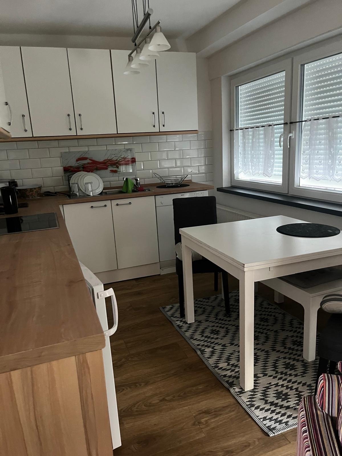 Huenstetten-Kesselbach- für Pendler oder Studenten- möblierte 1 Zimmer EG Wohnung mit Terrasse