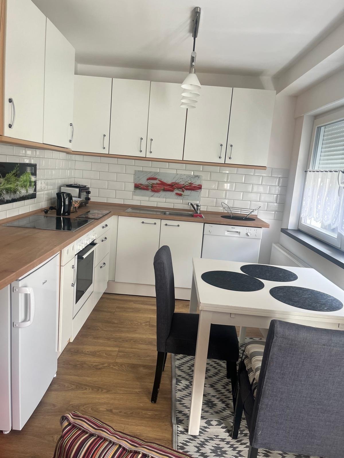 Huenstetten-Kesselbach- für Pendler oder Studenten- möblierte 1 Zimmer EG Wohnung mit Terrasse