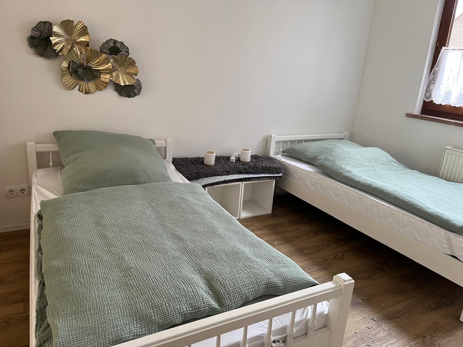 Huenstetten-Kesselbach- für Pendler oder Studenten- möblierte 1 Zimmer EG Wohnung mit Terrasse