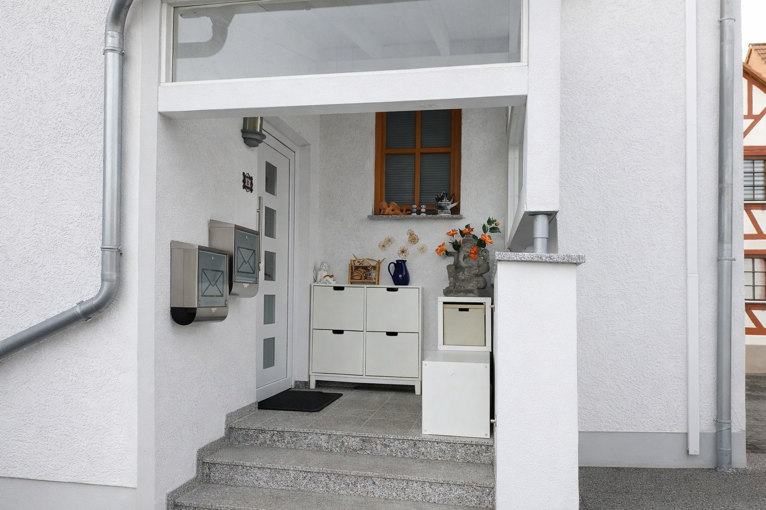 Idstein-Wörsdorf -Modernisiertes Zweifamilienhaus im historischen Ortskern von Idstein Wörsdorf