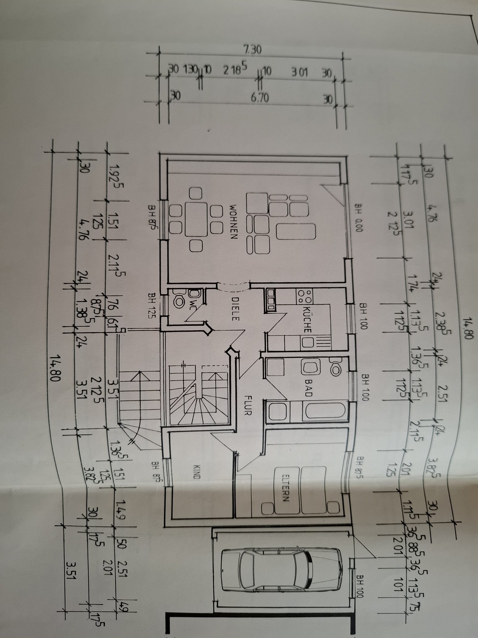 Freistehendes Einfamilienhaus mit 2 Wohnungen in Bad Camberg! Balkon, Terrasse, 1 Garage und sonnigem Garten in ruhiger Lage!