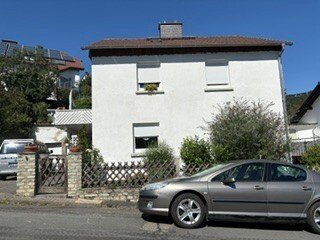 Freistehendes Zweifamilienhaus in ruhiger Lage!  in Waldems-Wüstems!